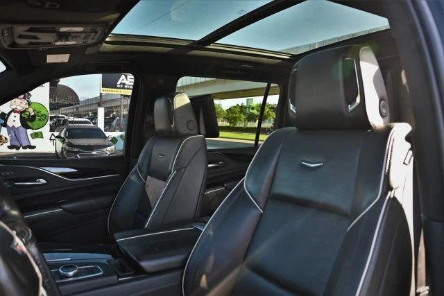 2021 Cadillac Escalade 5th Gen - Image 12 of 21
