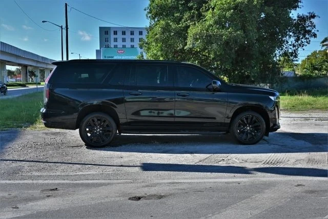 2021 Cadillac Escalade 5th Gen - Image 7 of 21
