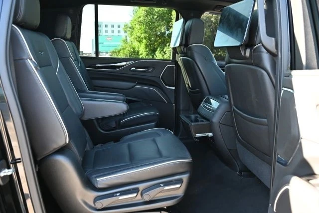 2021 Cadillac Escalade 5th Gen - Image 20 of 21