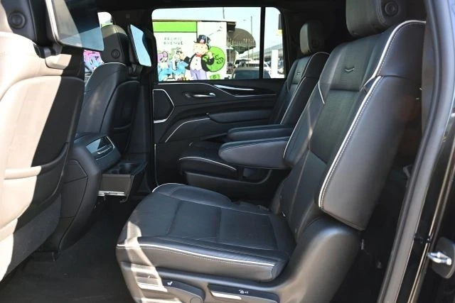 2021 Cadillac Escalade 5th Gen - Image 19 of 21