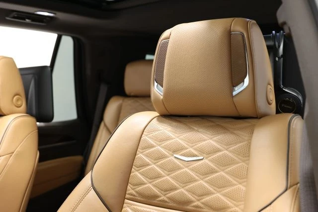 2021 Cadillac Escalade 5th Gen - Image 19 of 31