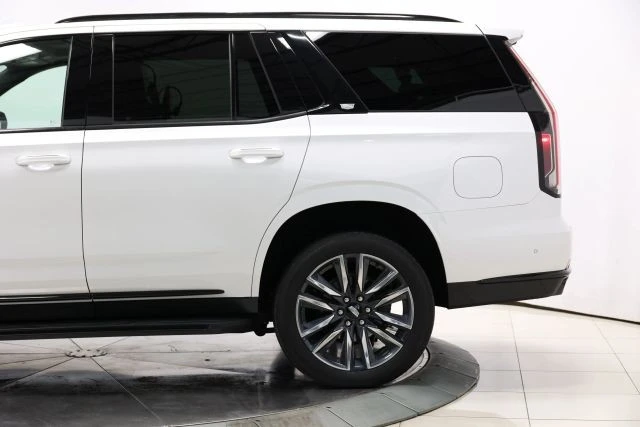 2021 Cadillac Escalade 5th Gen - Image 11 of 31