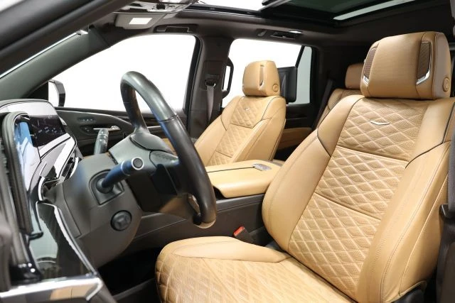 2021 Cadillac Escalade 5th Gen - Image 17 of 31