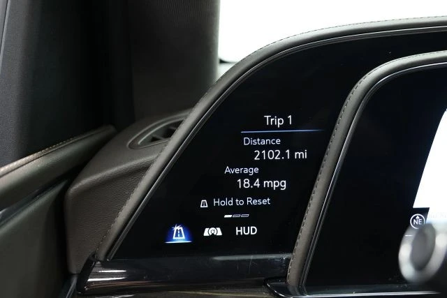 2021 Cadillac Escalade 5th Gen - Image 26 of 31