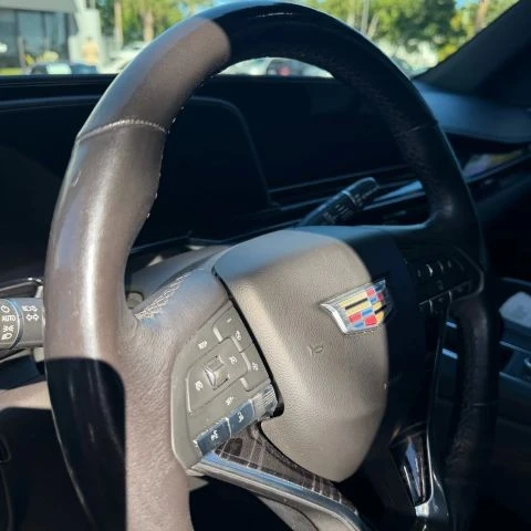 2021 Cadillac Escalade 5th Gen - Image 11 of 12