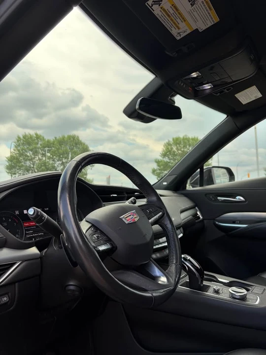 2021 Cadillac XT4 - Image 8 of 18