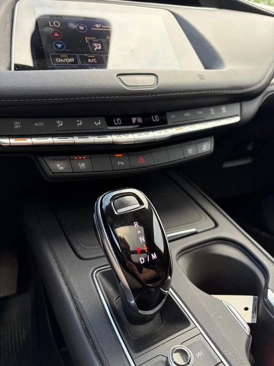 2021 Cadillac XT4 - Image 15 of 18