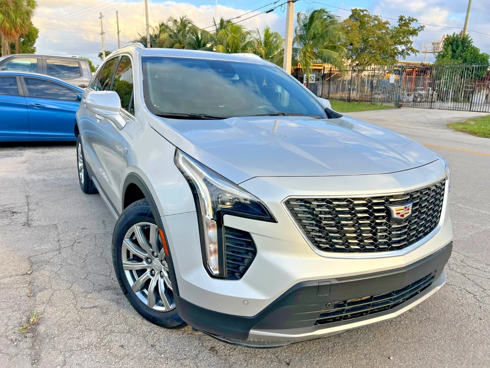 2021 Cadillac XT4 - Image 2 of 21