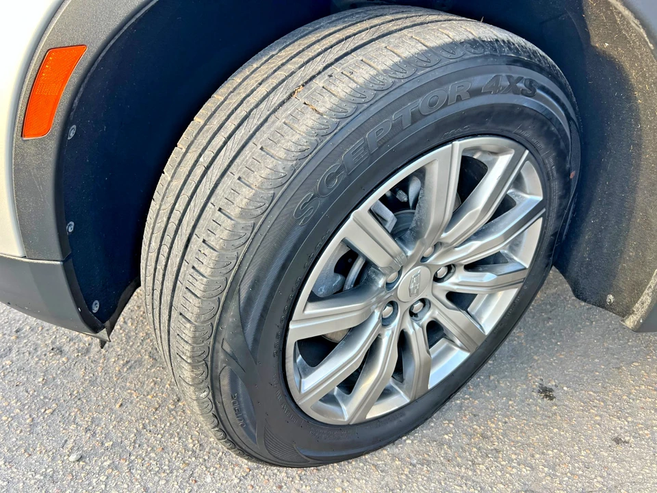 2021 Cadillac XT4 - Image 10 of 21