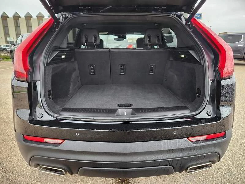 2021 Cadillac XT4 - Image 8 of 11