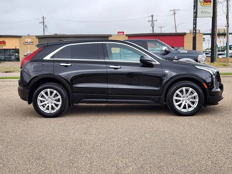 2021 Cadillac XT4 - Image 2 of 11