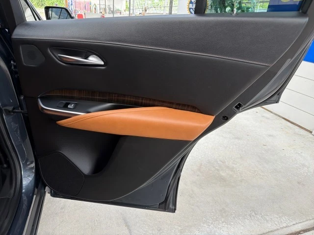 2021 Cadillac XT4 - Image 26 of 31