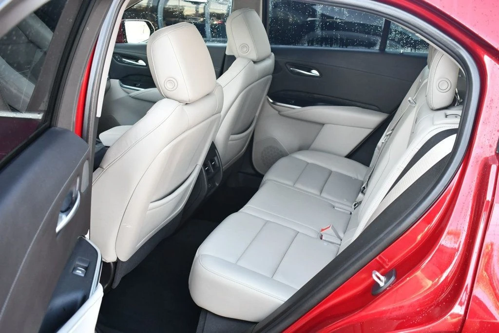 2021 Cadillac XT4 - Image 15 of 31