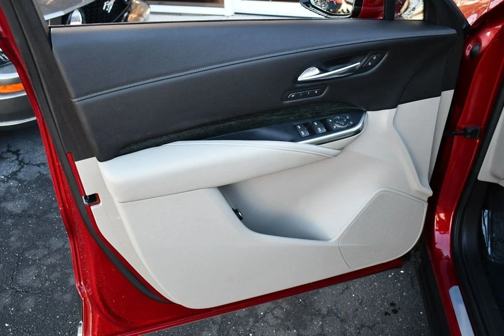 2021 Cadillac XT4 - Image 11 of 31