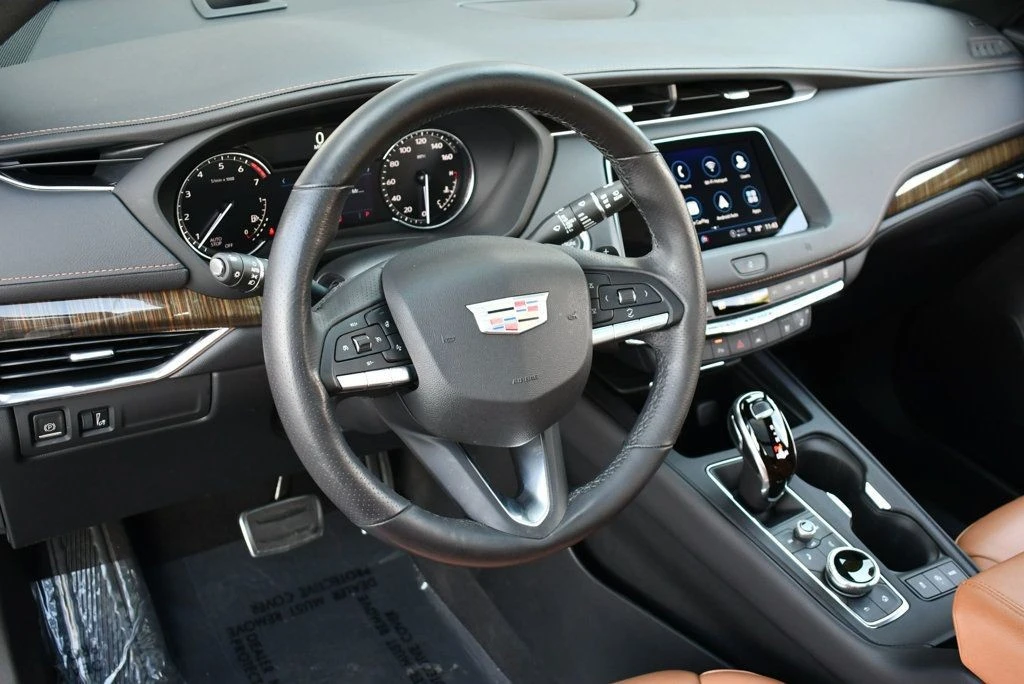 2021 Cadillac XT4 - Image 12 of 31