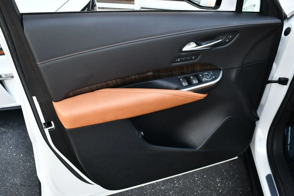 2021 Cadillac XT4 - Image 11 of 31