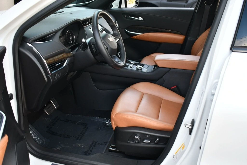 2021 Cadillac XT4 - Image 14 of 31
