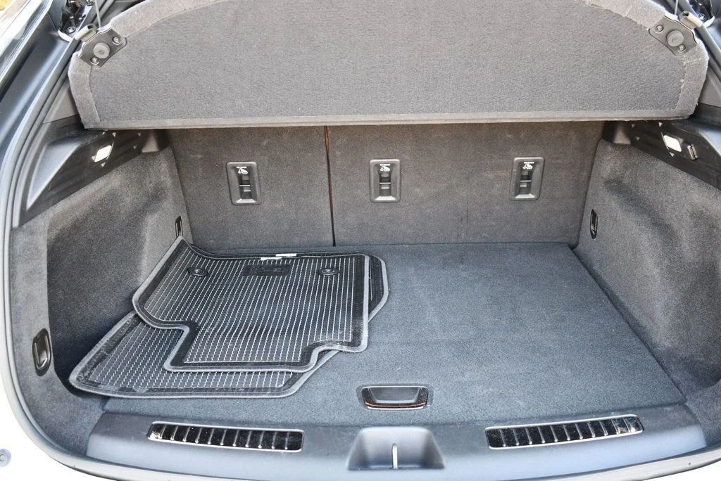 2021 Cadillac XT4 - Image 16 of 31