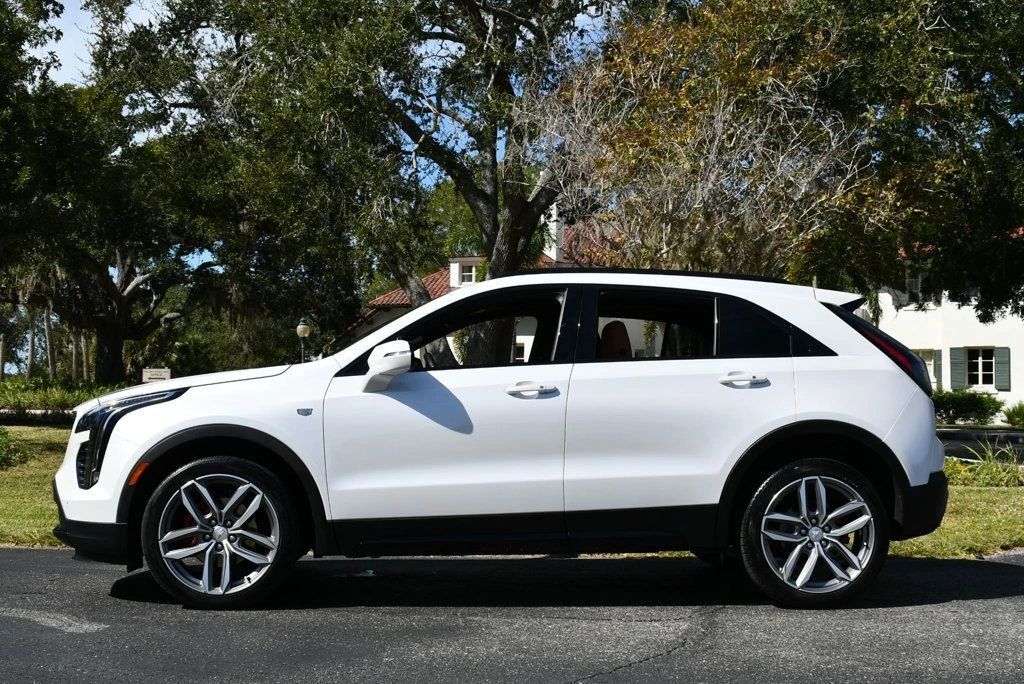 2021 Cadillac XT4 - Image 3 of 31
