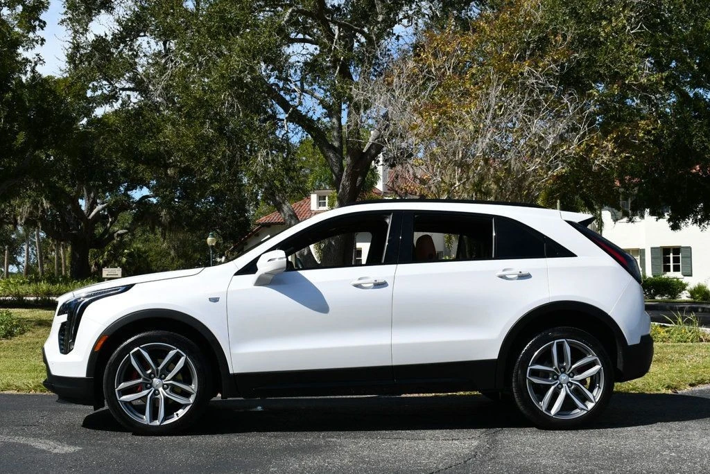 2021 Cadillac XT4 - Image 26 of 31