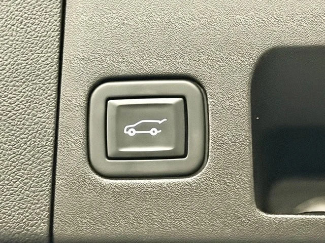 2021 Cadillac XT4 - Image 16 of 21