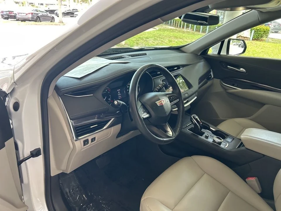 2021 Cadillac XT4 - Image 6 of 12