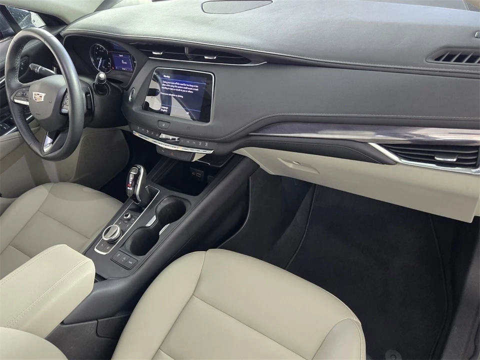 2021 Cadillac XT4 - Image 15 of 21