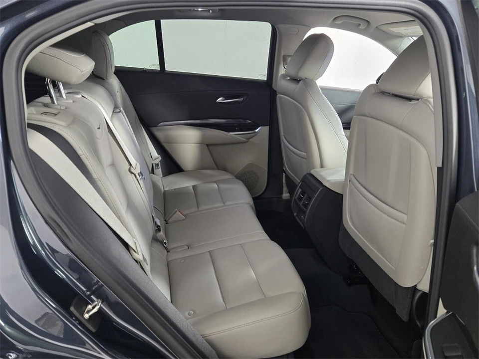 2021 Cadillac XT4 - Image 14 of 21