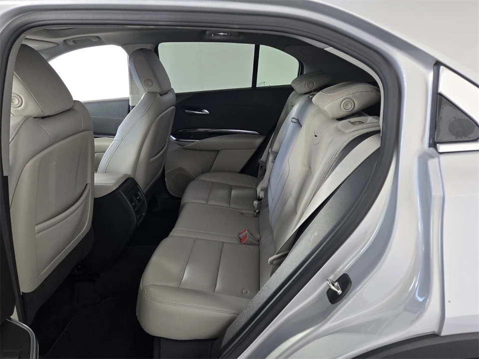 2021 Cadillac XT4 - Image 8 of 12