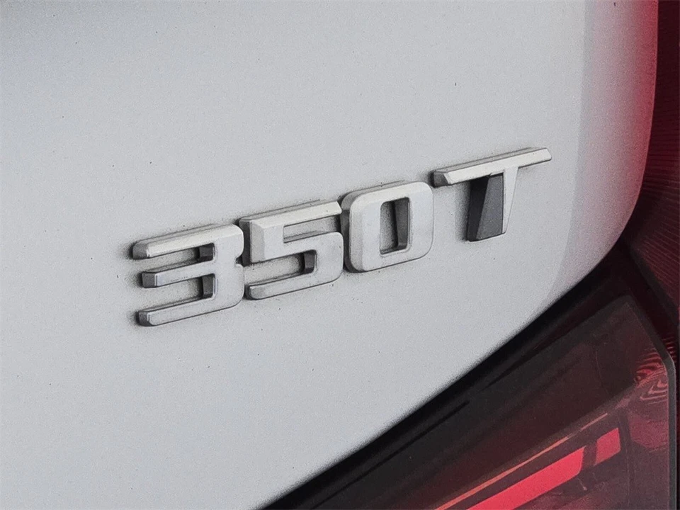 2021 Cadillac XT4 - Image 11 of 12