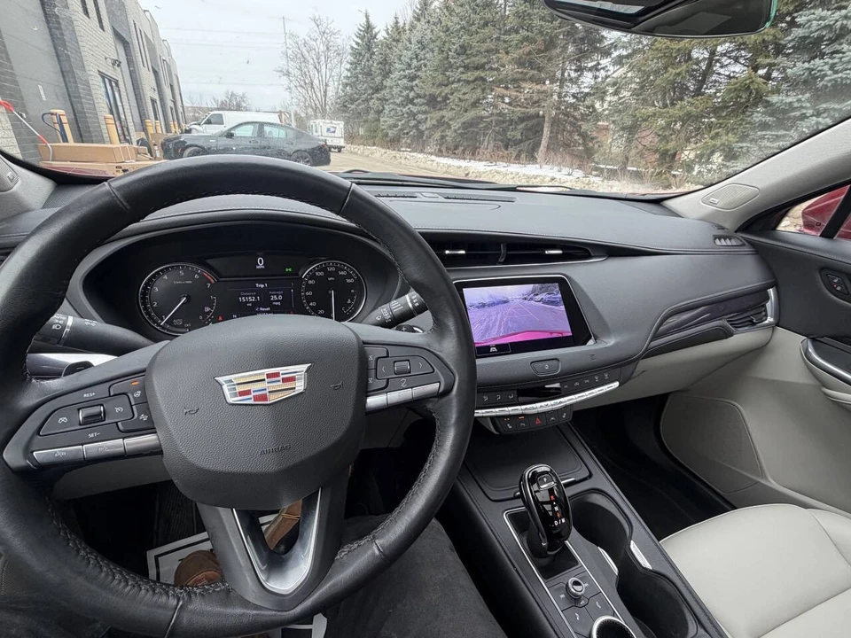 2021 Cadillac XT4 - Image 11 of 21