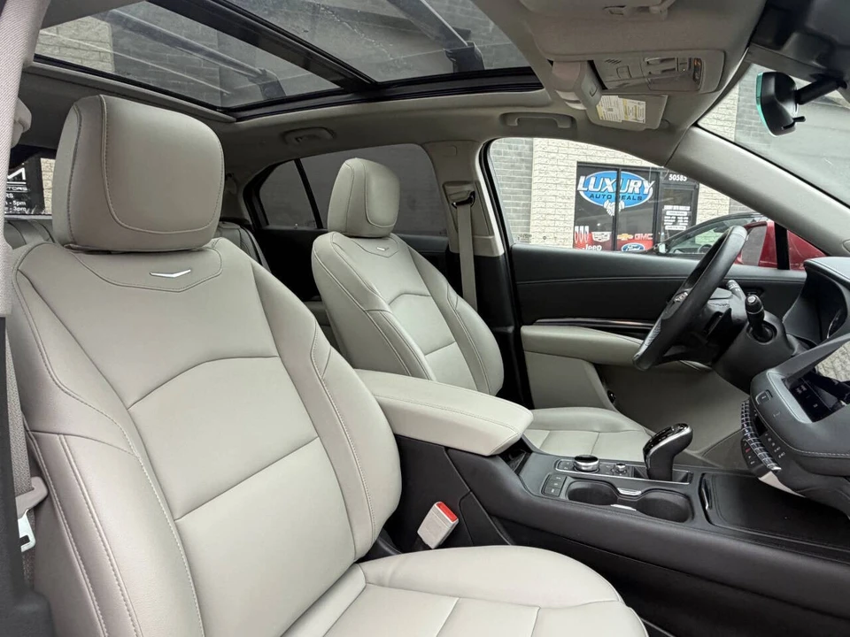 2021 Cadillac XT4 - Image 17 of 21