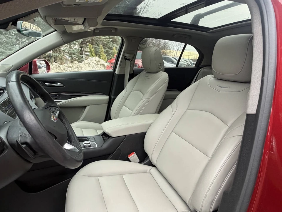 2021 Cadillac XT4 - Image 13 of 21