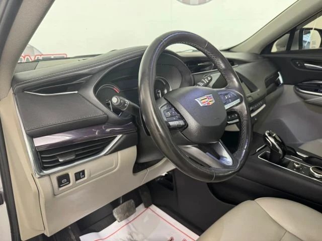 2021 Cadillac XT4 - Image 10 of 12