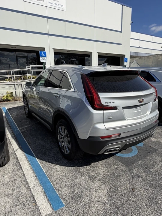 2021 Cadillac XT4 - Image 4 of 16