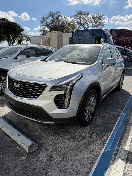 2021 Cadillac XT4 - Image 2 of 16