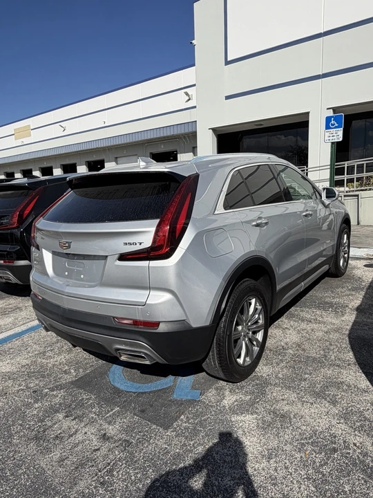 2021 Cadillac XT4 - Image 3 of 16