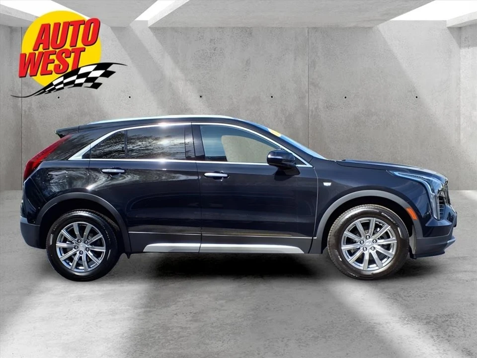 2021 Cadillac XT4 - Image 12 of 21