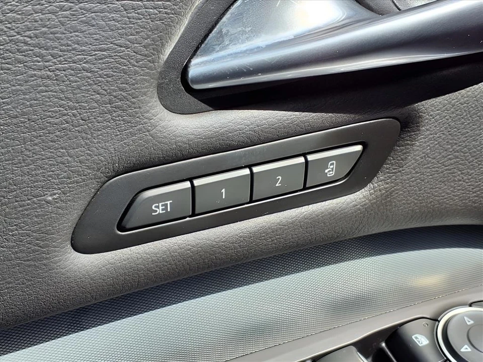 2021 Cadillac XT4 - Image 4 of 21