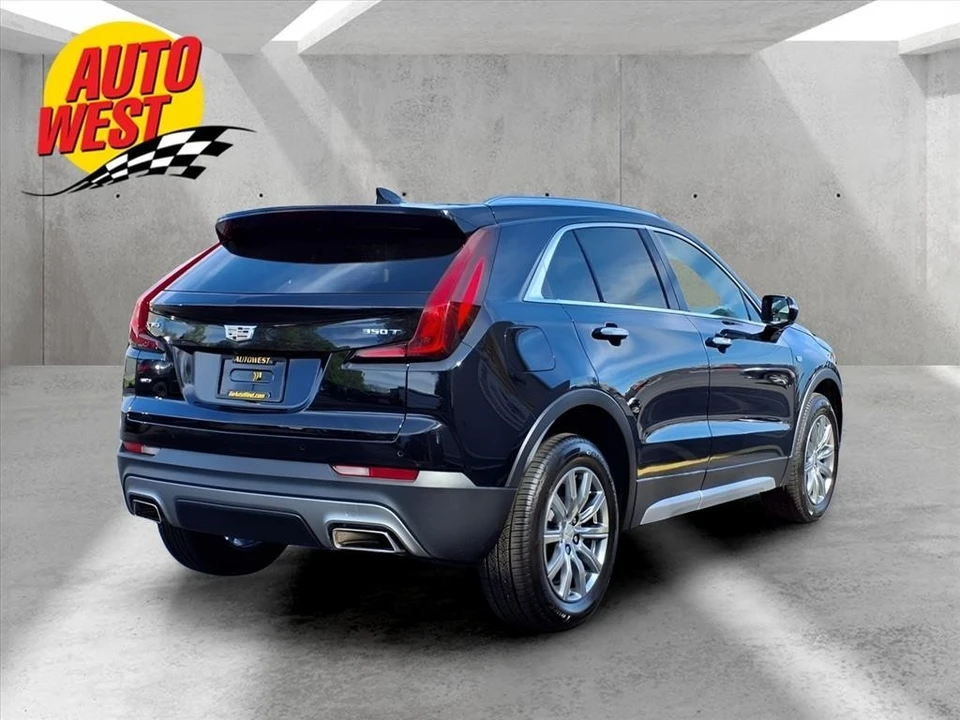 2021 Cadillac XT4 - Image 11 of 21