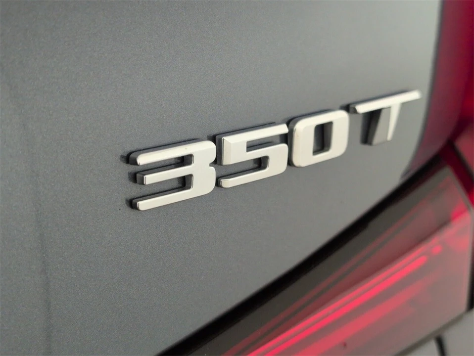 2021 Cadillac XT4 - Image 10 of 12