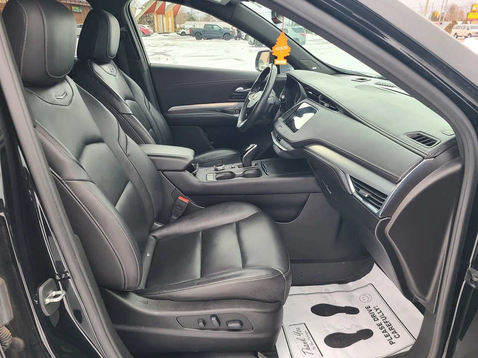 2021 Cadillac XT4 - Image 15 of 21