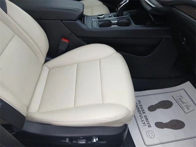 2021 Cadillac XT4 - Image 17 of 21