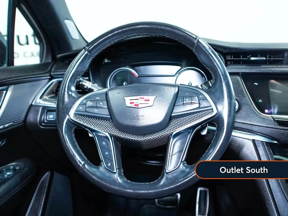 2021 Cadillac XT5 - Image 12 of 19