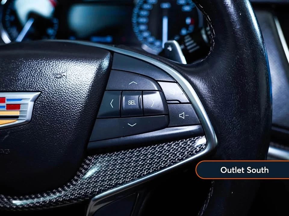 2021 Cadillac XT5 - Image 17 of 19
