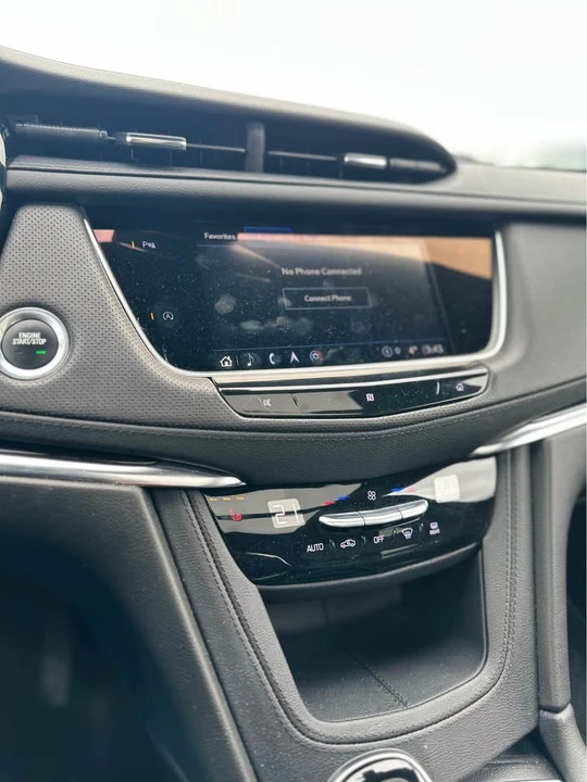 2021 Cadillac XT5 - Image 9 of 10