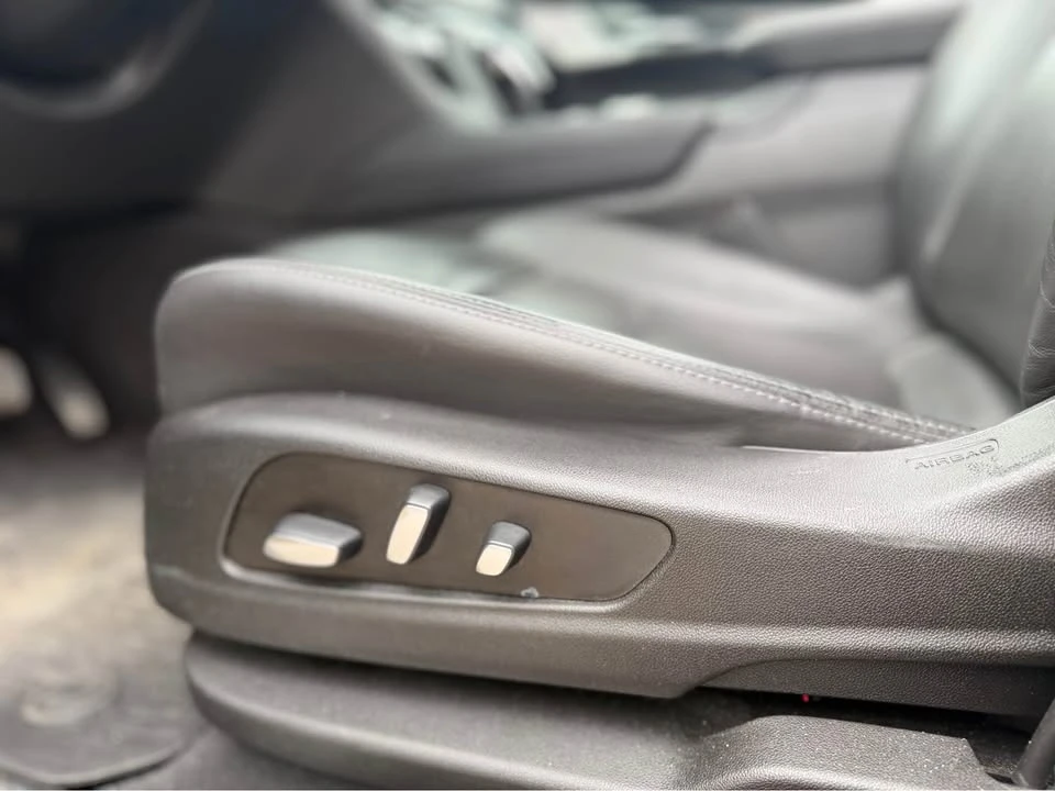 2021 Cadillac XT5 - Image 9 of 13