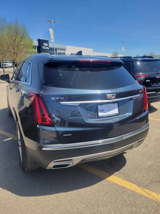 2021 Cadillac XT5 - Image 3 of 3