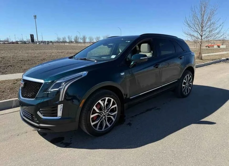 2021 Cadillac XT5 - Image 2 of 9