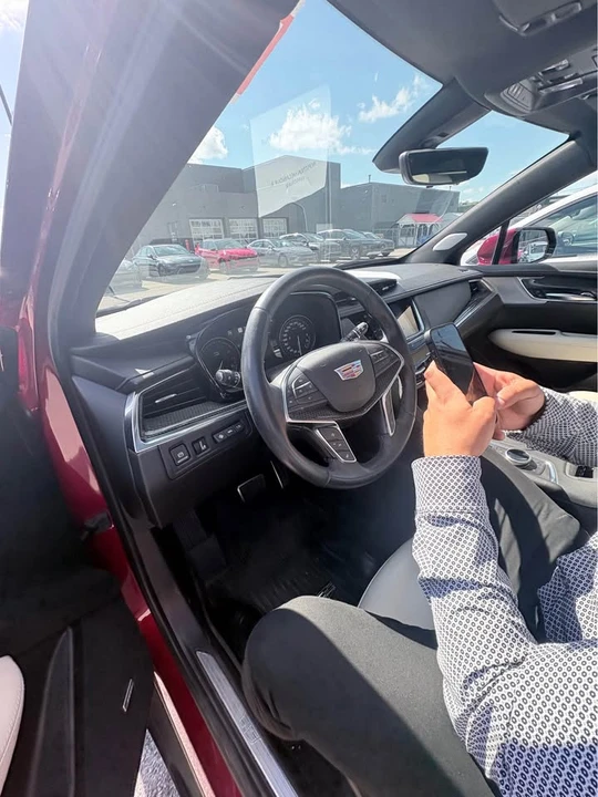 2021 Cadillac XT5 - Image 4 of 7